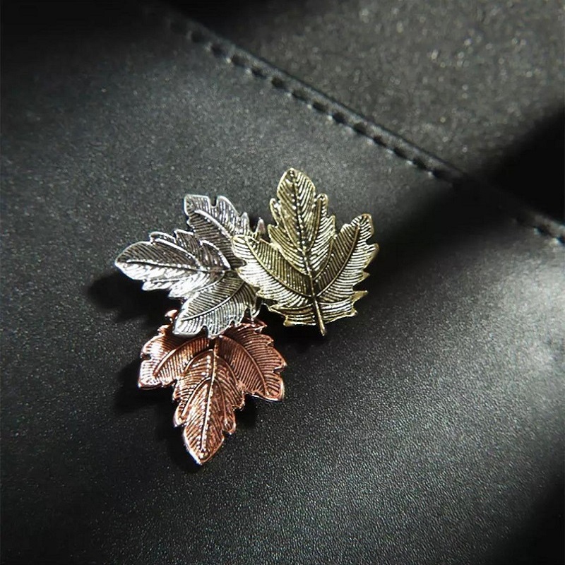 Vintage Metal Maple Leaf Brooch Pin Jewelry Clothing Accessories