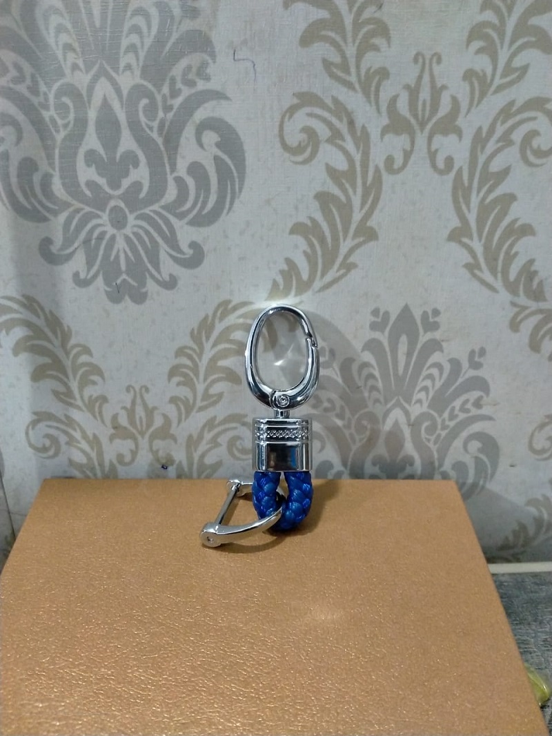 Hand Woven Horseshoe Buckle Keychain
