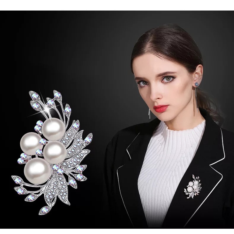 Hot Selling Fashionable Opal Stone Flower Brooch Pin 