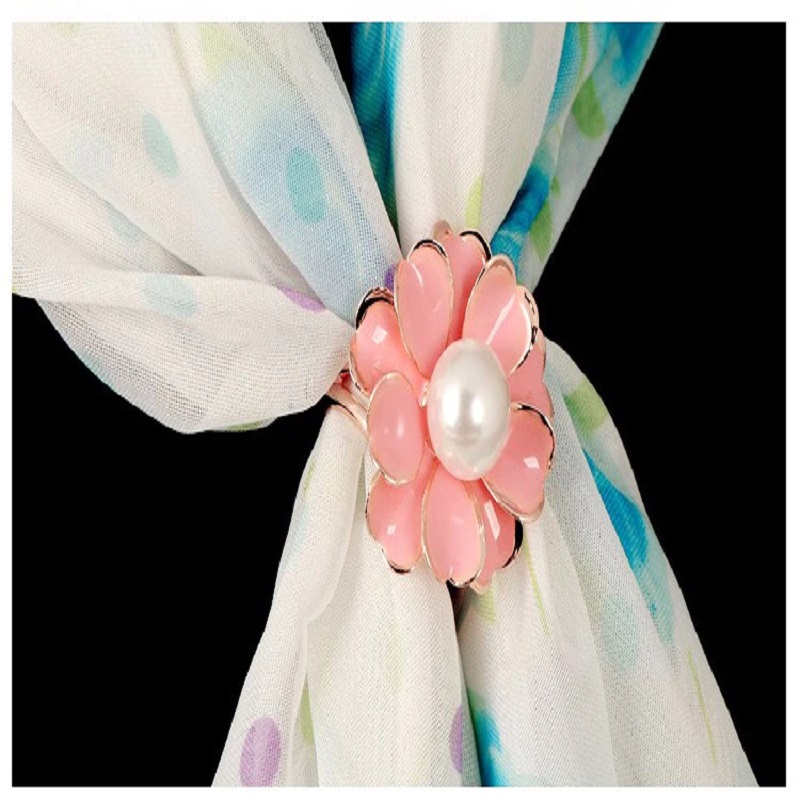 Best Deal Fashion Good Quality Tricyclic Camellias Imitation Pearl Scarf Holder Scarf Brooch Clips Jewelry Gifts