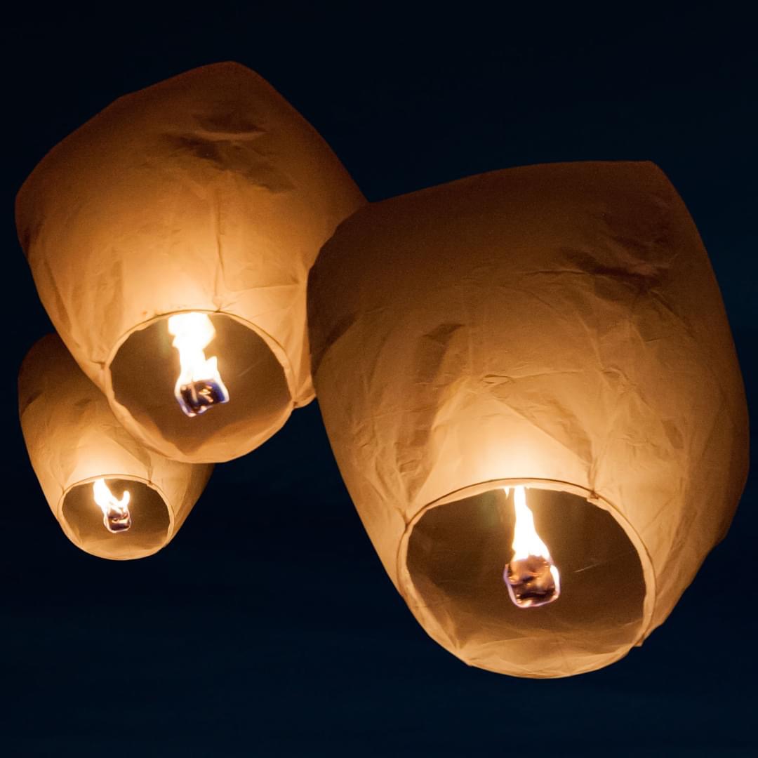 Flying Lanterns (5PCS)