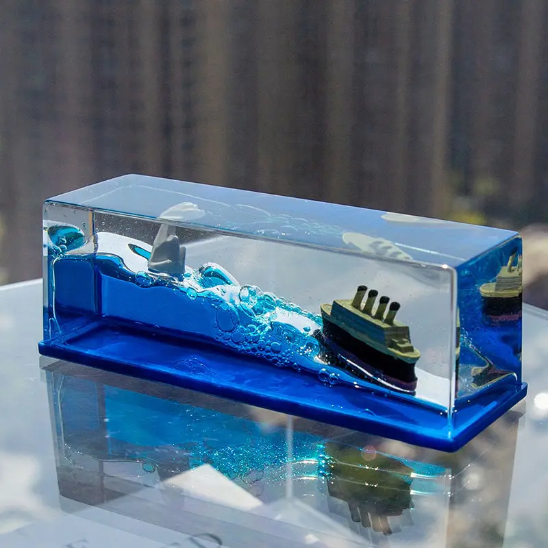 1pcs Creative Cruise Ship Fluid Drift Bottle Desktop Decorate Decoration Hourglass Car Ornament 