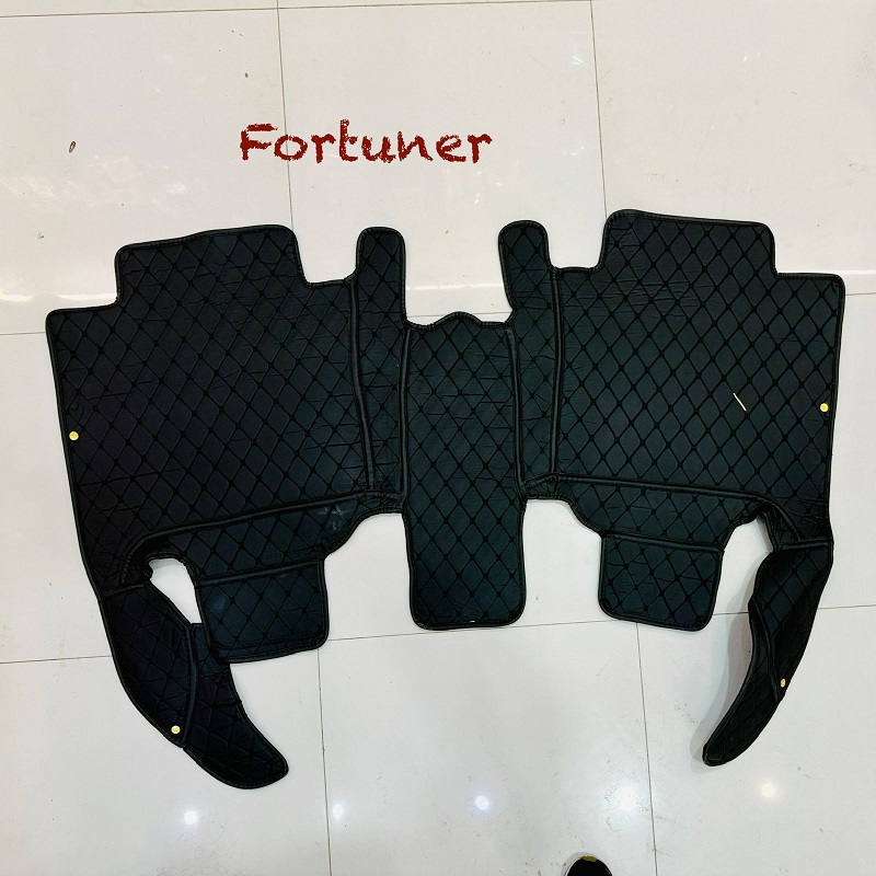 Toyota Fortuner 7D Custom Floor Mat 2016-2024