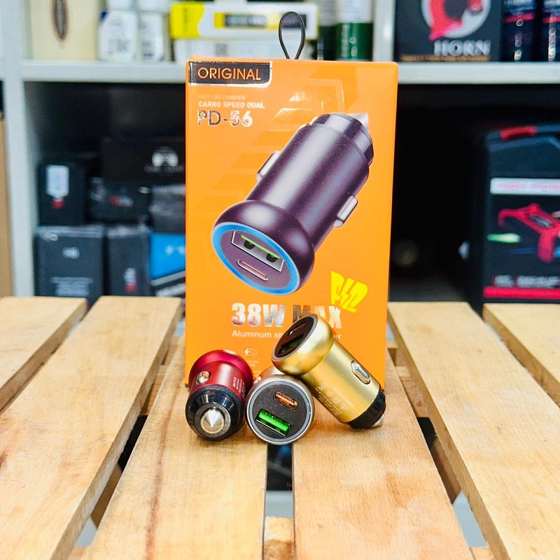 38W 2-Port PD QC3.0 Fast USB-C Car Phone Charger Adapter In Car