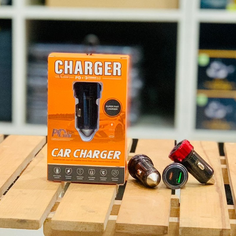 38W 2-Port PD QC3.0 Fast USB-C Car Phone Charger Adapter In Car