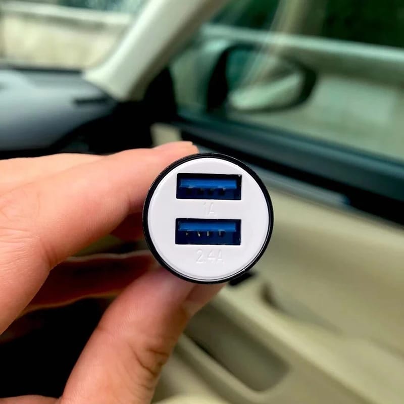 Mini Dual-Port Fast Charging Smart Car Charger