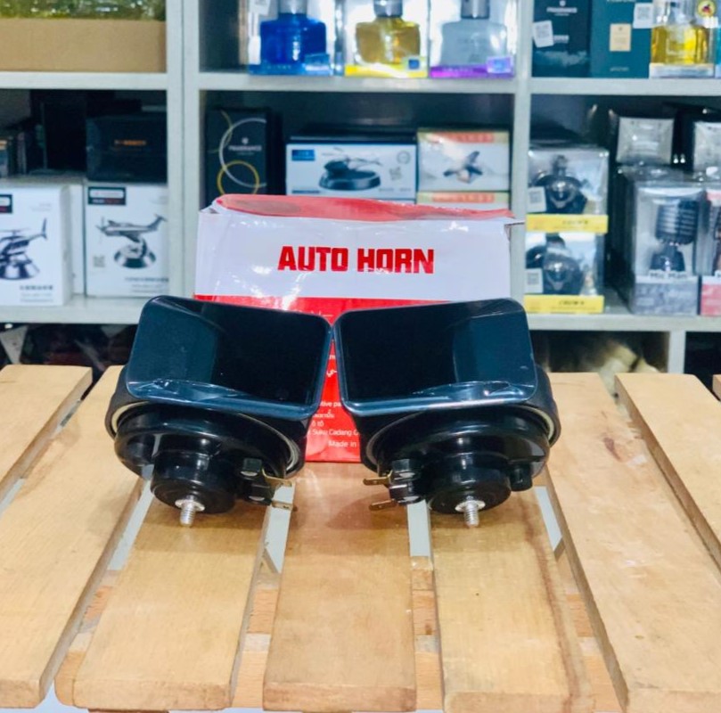 Car Universal 12V 300DB Waterproof Electric Horn Air Horn Loud Raging Sound for Car