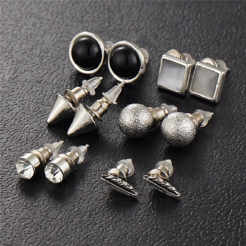 New Fashion Silver Color Ball Crystal Stud Earrings Go-0010