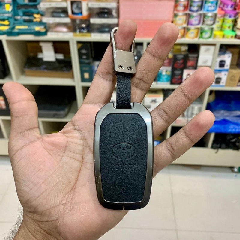 Fortuner Key Cover With Metal Shell 4 Button