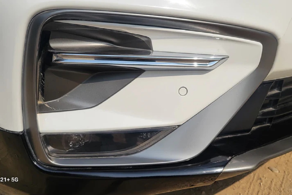 Proton X70 Front Bumper Lower Right Trim